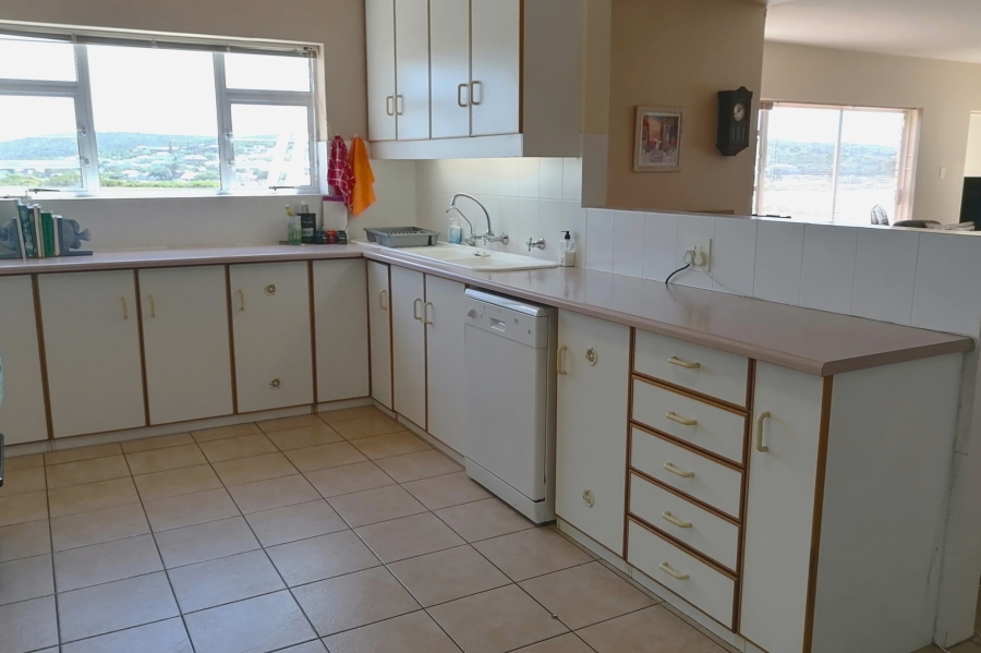 2 Bedroom Property for Sale in Stilbaai Wes Western Cape